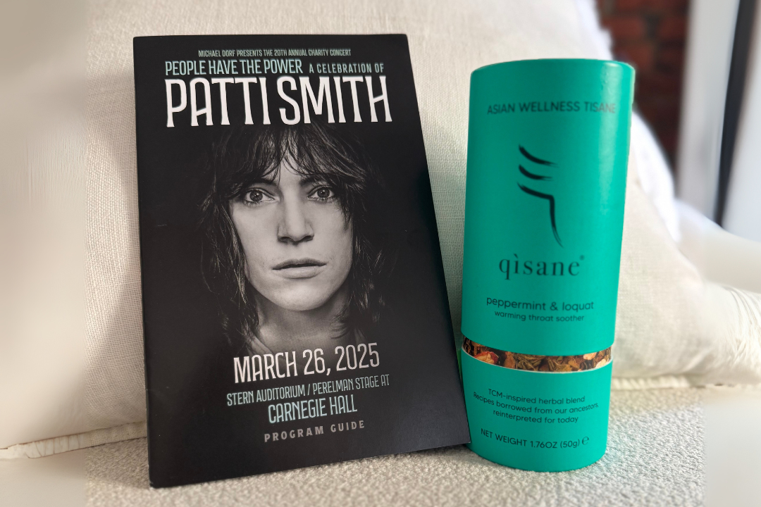 why singers are turning to peppermint & loquat for vocal care